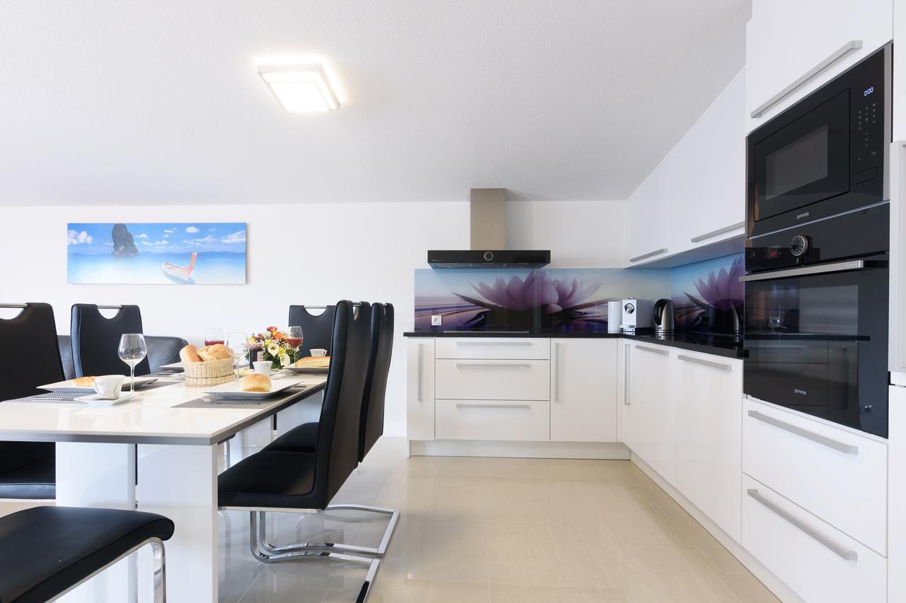 Studio Apartment Maslina Gornji Karin Bagian luar foto