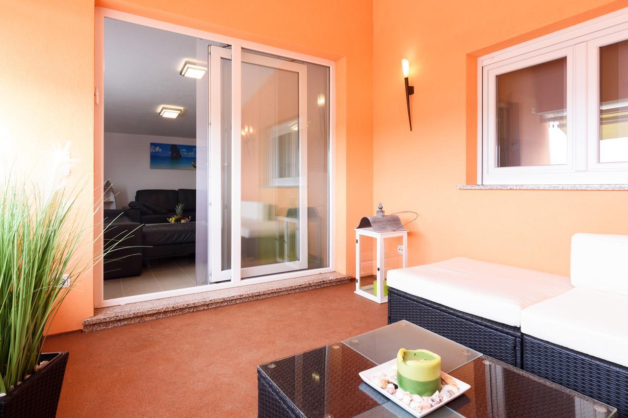 Studio Apartment Maslina Gornji Karin Bagian luar foto